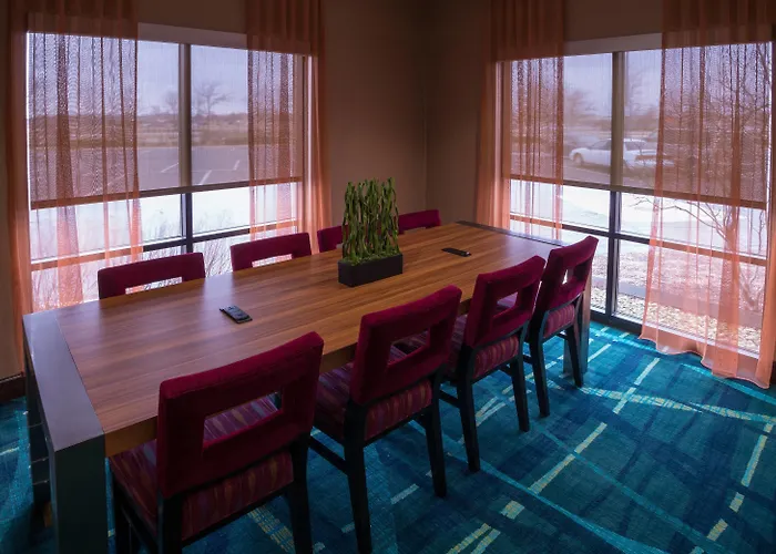 Springhill By Marriott Chicago Hotel 3*